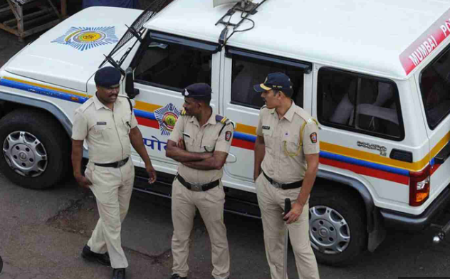 धक्कादायक घटना: बार मॅनेंजरचा प्रताप! पोलिसांना बेदम मारहाण