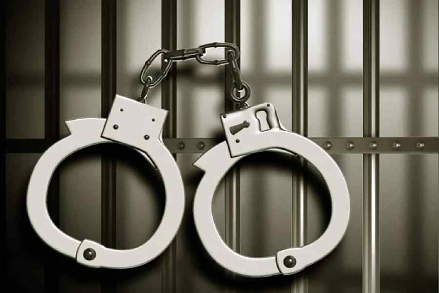 धक्कादायक कृत्य ! मुलानेच सुपारी देऊन केली वडिलांची हत्या