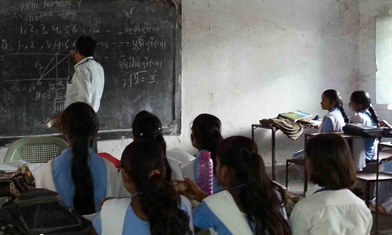 राज्य सरकारचा मोठा निर्णय; राज्यातील बोगस शिक्षकांवर 'ही' कारवाई होणार