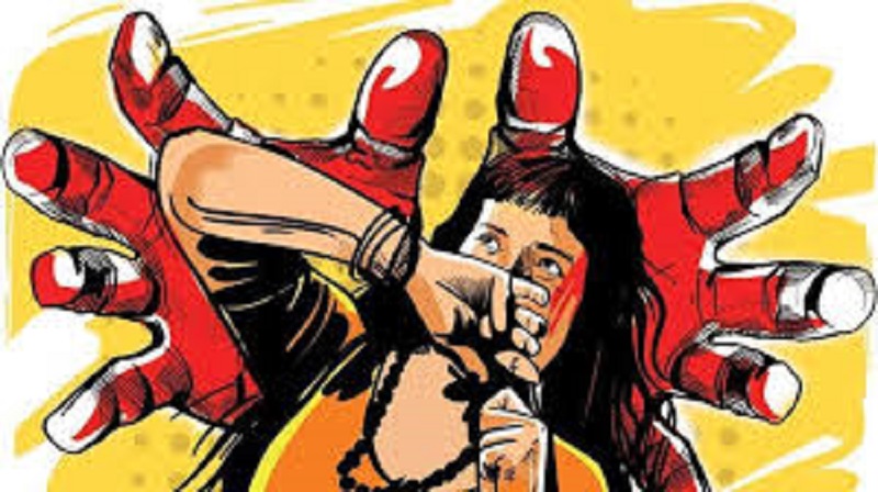 आश्रमात काम करणार्‍या अल्पवयीन मुलीकडे साधूने केली लग्नाची मागणी