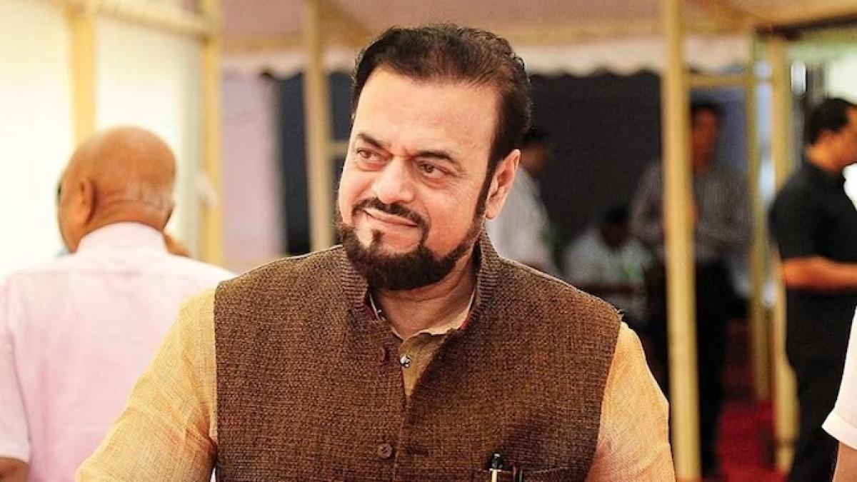 राजकीय ! 'अबू आझमी यांची विधानसभा अध्यक्षांना पत्र लिहून निलंबन मागे घेण्याची विनंती