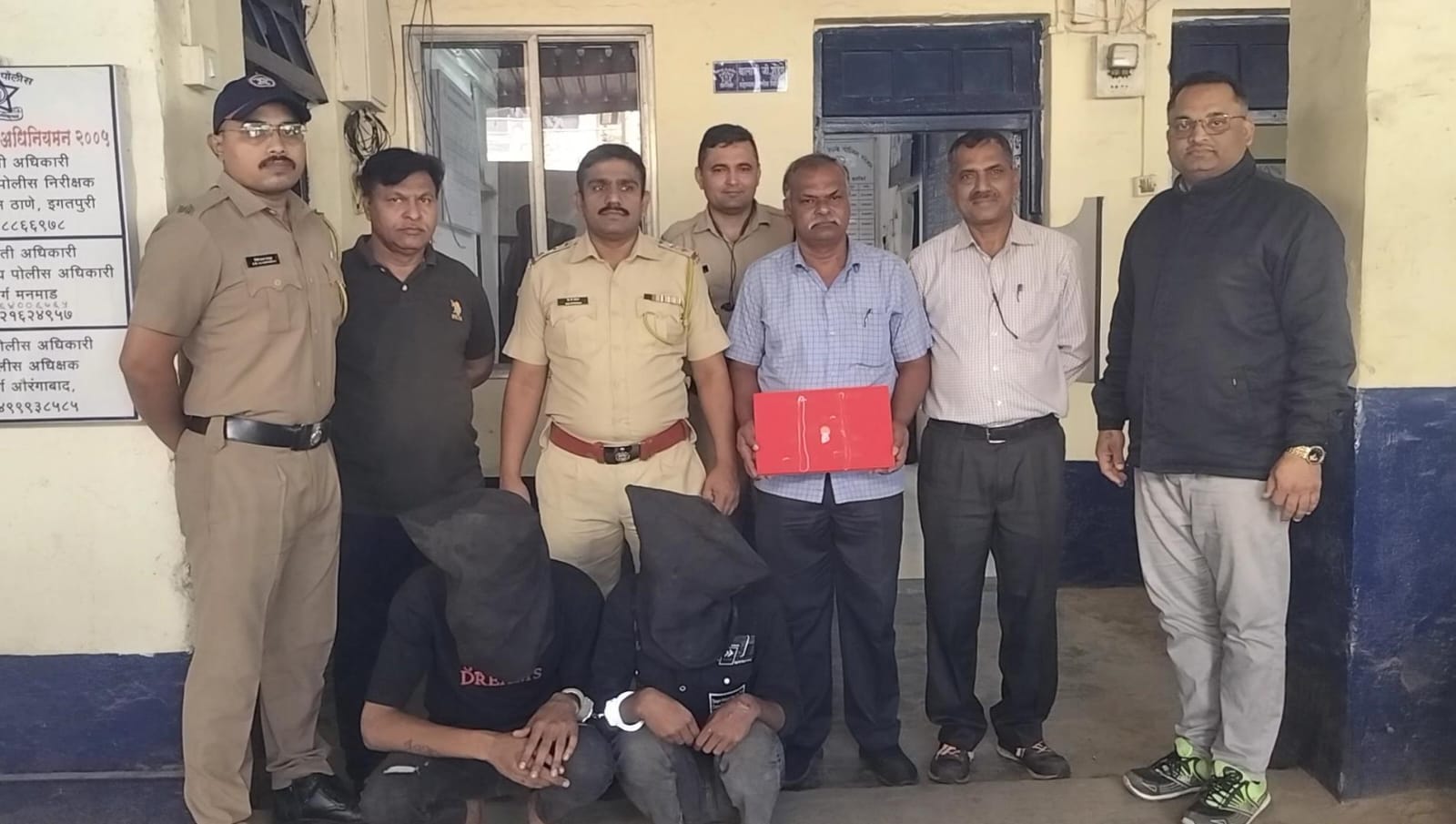 रेल्वे प्रवासात साडेचार लाखांचे दागिने चोरणाऱ्या २ जणांना इगतपुरी रेल्वे पोलिसांकडून अटक