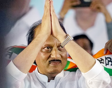 प्रशासनावर वचक, राजकारणात दबदबा, कशी होती उपमुख्यमंत्री अजित पवार यांची राजकीय कारकीर्द