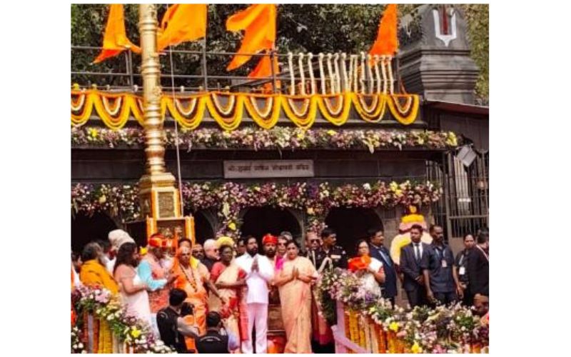 नाशिकच्या इतिहासात सुवर्णक्षण ! राष्ट्रपतींच्या हस्ते भव्य ध्वजारोहण ; पार पडला भव्य दिव्य सोहळा