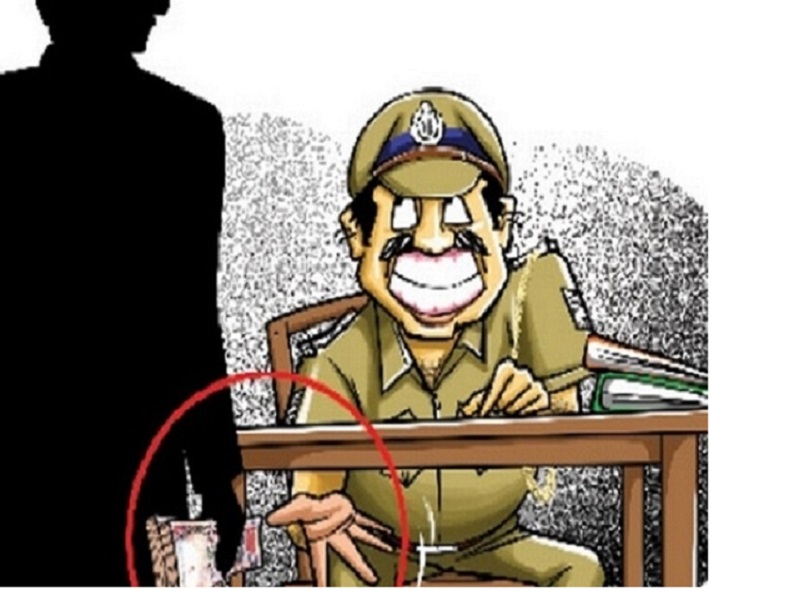 लाच घेताना पोलीस कॉन्स्टेबल एसीबीच्या जाळ्यात; नेमके प्रकरण काय ? वाचा