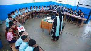 अरे वा....! आता वर्गात कोणताच विद्यार्थी नसणार ‘बॅकबेंचर’ ; शाळेतील आसन व्यवस्थेत मोठा बदल , वाचा